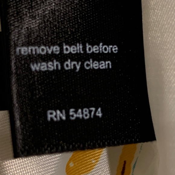 On Trend 2021 Are Trench Coats - Temporary $$ drop - Picture 15 of 16